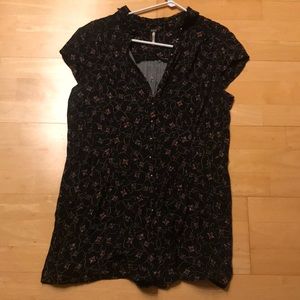 Free People casual  floral Romper must have!